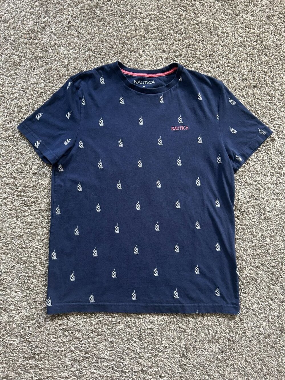 Nautica Men's Navy and White Sailboat Pattern T-Shirt
